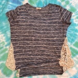 Paper + Tee Lace cutout shirt heathered blue and cream stripes sz 1X